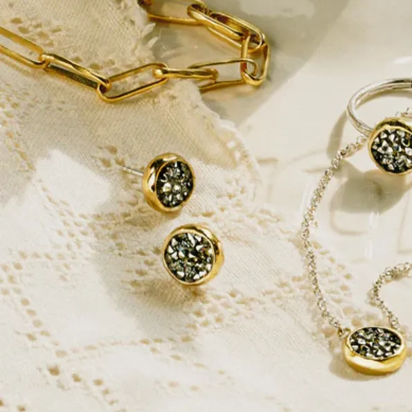 Kristal Dome Stud Earrings