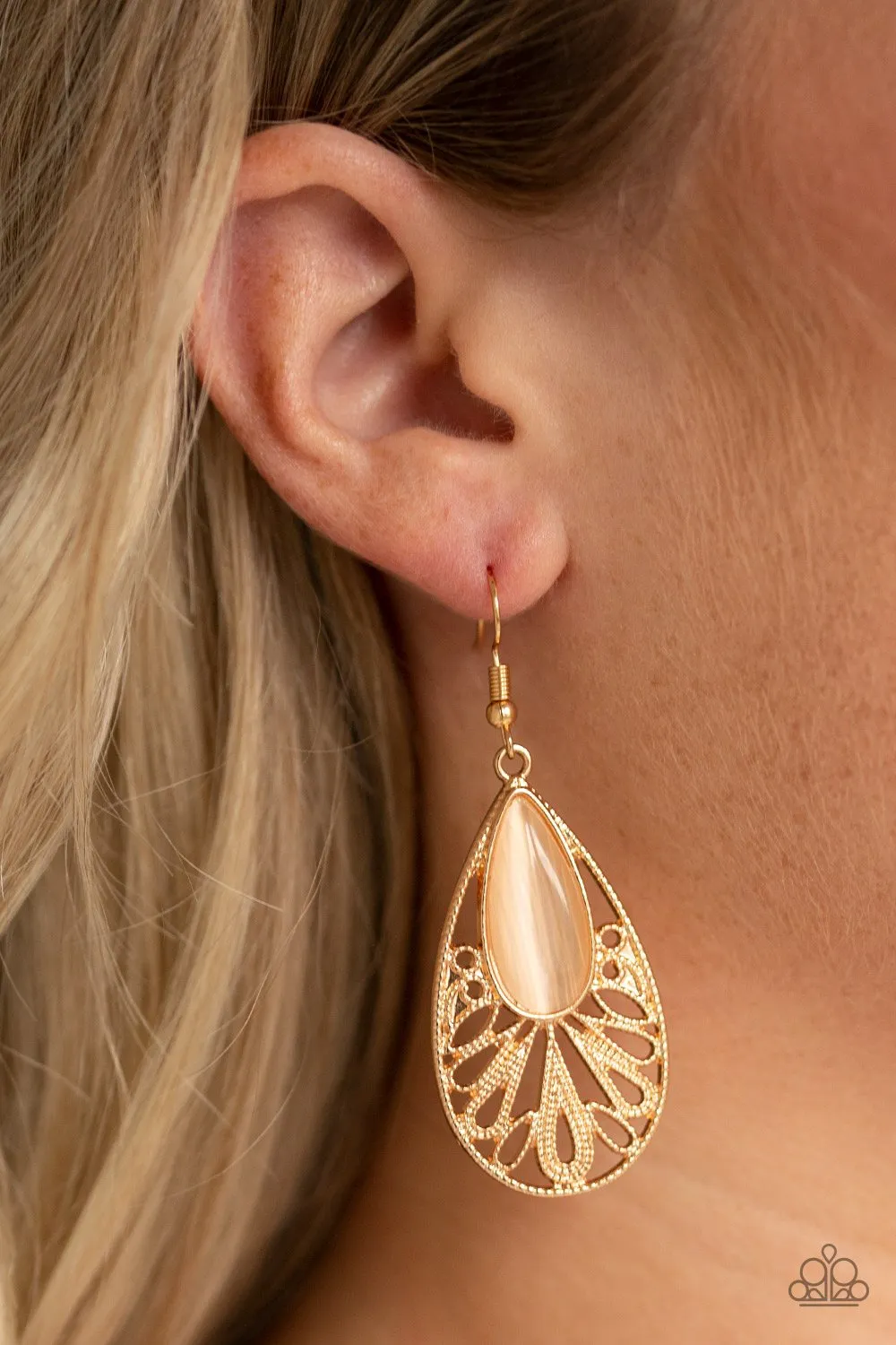 Paparazzi Glowing Tranquility - Gold Earrings