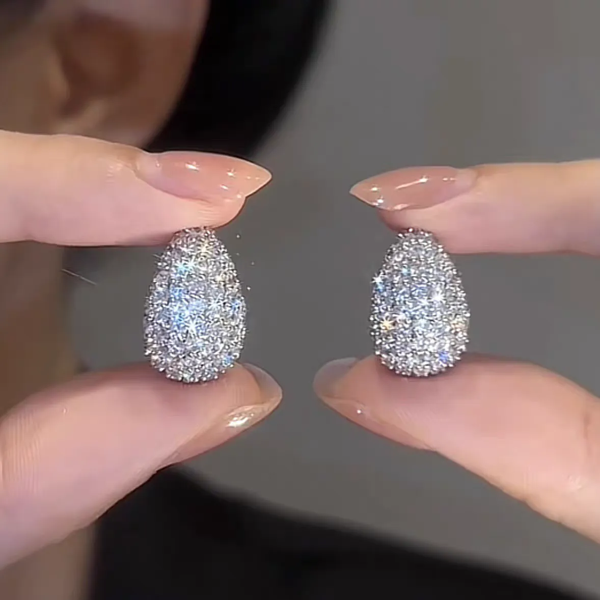 Platinum Glowing crystal Earrings