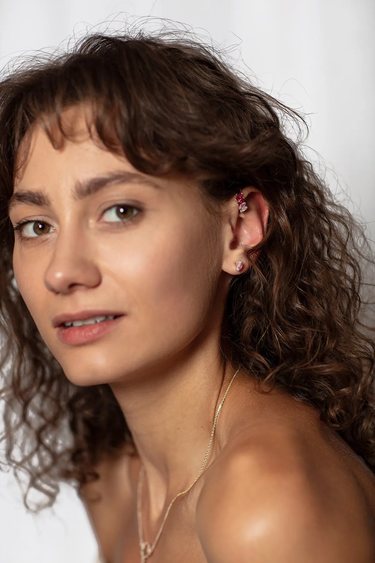 Vire Stud Earrings